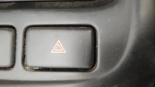  Кнопка аварийной сигнализации Nissan Navara D22 Арт 57884