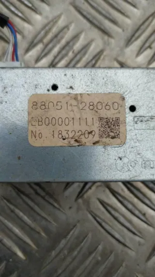 8805128060 Блок электронный Toyota Camry XV70 Арт 85536, вид 2