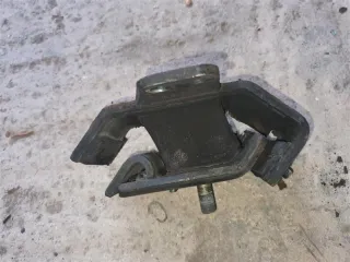  Подушка крепления двигателя Nissan Navara D22 Арт 85930, вид 1