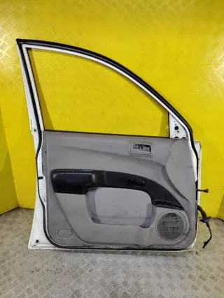  Обшивка двери передняя левая Mitsubishi L200 4 Арт 124903