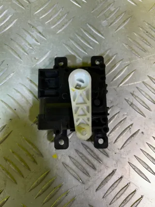 AE0638002242 Моторчик заслонки печки Toyota Hilux 8 Арт 155140, вид 3
