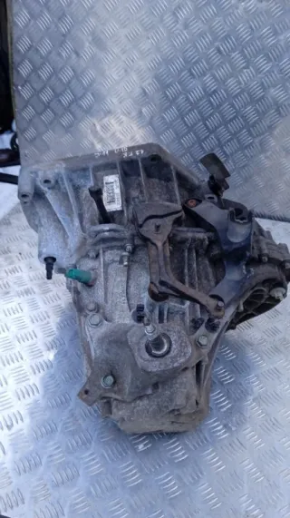 TL4137, 320104EA9C, 320103418R КПП механическая (МКПП) Nissan Qashqai 2 Арт 45806, вид 3