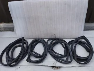 2117300178 Уплотнитель двери задней левой Mercedes E W211 Арт SD8360.BAD10, вид 1