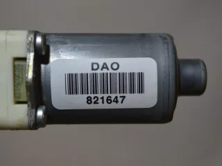827310185R, 0130822330 Моторчик стеклоподъемника задний левый Renault Megane 3 Арт PR821647, вид 2