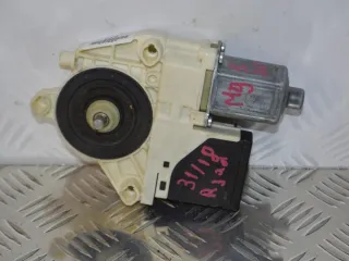 827306548R, 0130822331 Моторчик стеклоподъемника задний правый Renault Megane 3 Арт PR821694, вид 1