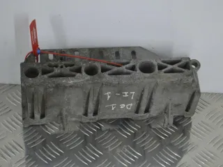 7700110112 Кронштейн впускного коллектора Renault Laguna 1 Арт PR48686969, вид 1