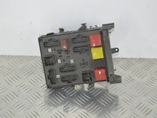 8200283816, 8200004201E Блок предохранителей Renault Laguna 2 Арт PR814842, вид 2