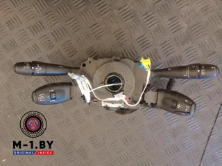 12276704 Переключатель подрулевой (стрекоза) Peugeot 308 1 Арт 02150585, вид 1