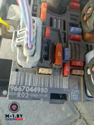 BSMR02,9667044980 Блок предохранителей Citroen C5 2 Арт 09394086, вид 2