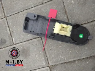  Кнопка стеклоподъемника переднего правого Renault Clio 4 Арт 94052740, вид 2