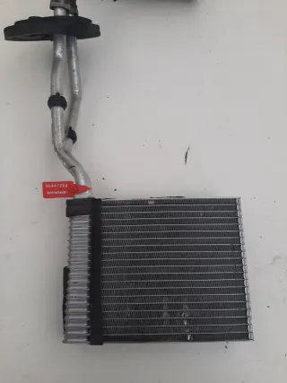 VP3M5H18476AE Радиатор отопителя (печки) Ford Focus 2 Арт 46447269, вид 1