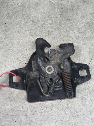  Замок капота Jeep  Grand Cherokee II (WJ) Арт 1147714, вид 1