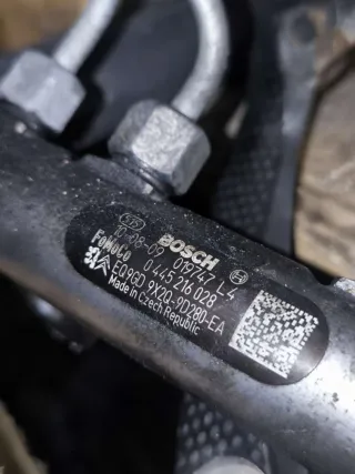 0445216028,0281006017 Топливная рампа  Land Rover Discovery 4 3.0л Арт 1147845, вид 1