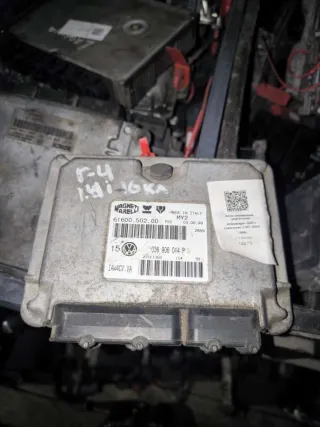 6160050200,036906014P,IAW4CVVA Блок управления двигателем Volkswagen Golf 4 Арт 14879, вид 1