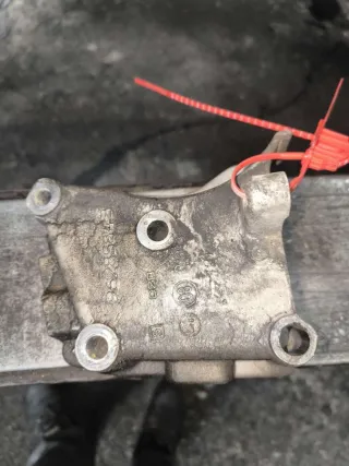 96285843 Кронштейн двигателя Peugeot 206 1 Арт 0626333, вид 1
