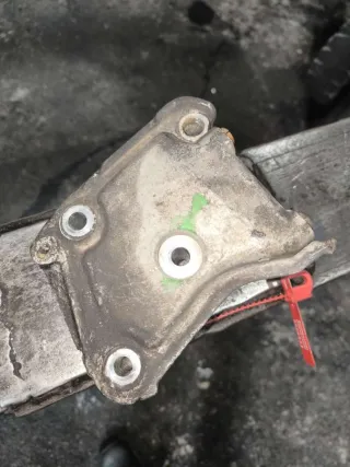 96285843 Кронштейн двигателя Peugeot 206 1 Арт 0626333, вид 2