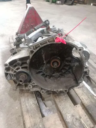 GRF КПП механическая (МКПП) 6-ступенчатая Volkswagen Golf 5 Арт N048348, вид 1