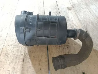 7700864802,7700869376 Корпус воздушного фильтра Renault Megane 1 Арт 16491, вид 4