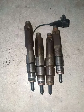 0432193753,7700875036,0432193754,7700875035 Форсунка Renault Scenic 1 Арт 135161, вид 1