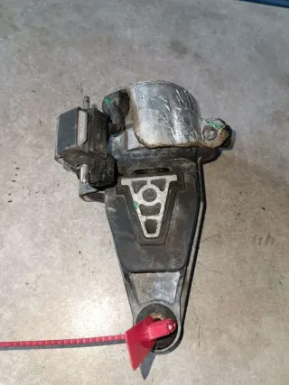 320A24E,326C64 Подушка крепления двигателя Peugeot 607 Арт K399606, вид 1
