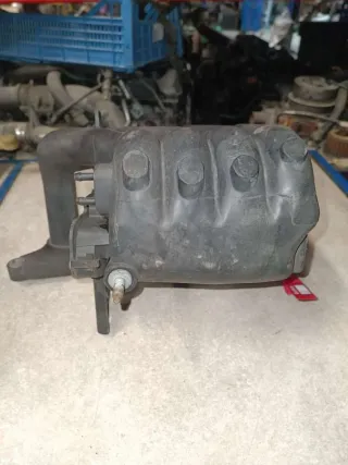 7700870201,7700875337,95029300 Коллектор впускной Renault Clio 2 Арт N048772, вид 1