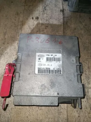 IAW8P10,9621213880 Блок управления двигателем Peugeot 306 Арт C898994, вид 1