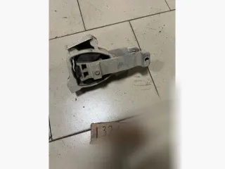 LR114070, K8D26P082BA Подушка крепления двигателя Land Rover Evoque 2 Арт 124969309_1, вид 1
