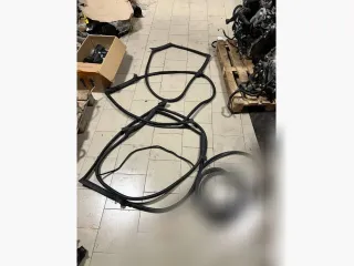 827705b, 8w8831708, 8w8833707, 8w8831707, 8w8833708 Уплотнитель двери задней правой Audi A5 (S5,RS5) 2 Арт 141228811_1, вид 1