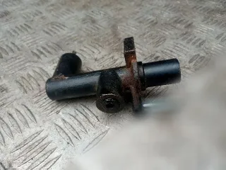  Цилиндр сцепления главный Mazda 323 BA Арт 142780194, вид 2