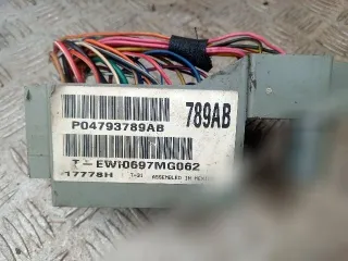 789АВ Блок предохранителей Chrysler Neon 1 Арт 142986815, вид 2