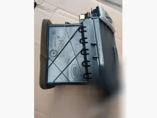 Bj32018808a Дефлектор обдува салона Land Rover Evoque 1 Арт 02R6257