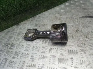  Поршень Mercedes C W203 Арт 58792, вид 1