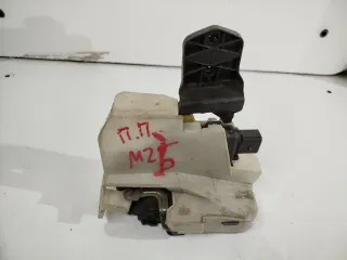 3B1837016A Замок двери передней правой Volkswagen Golf 4 Арт 92707673, вид 1