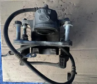 47750-47060 суппорт TOYOTA PRIUS ZVW30 Toyota Prius 3 Арт 1110767, вид 2