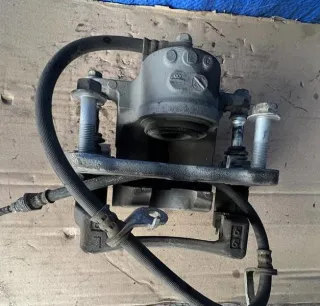 47750-47060 суппорт TOYOTA PRIUS ZVW30 Toyota Prius 3 Арт 1110767, вид 3