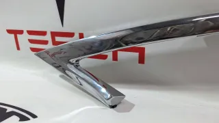 1032123-50-F Молдинг (накладка кузовная) Tesla model X Арт 99473035, вид 3