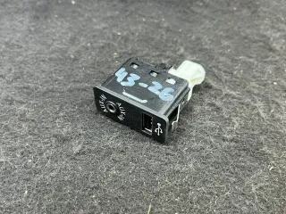 9237653 Разъем AUX / USB BMW X5 F15 Арт 43-26, вид 2