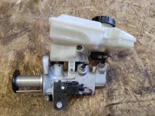 5QM614019G Цилиндр тормозной главный Volkswagen Jetta 7 Арт 39363847, вид 3