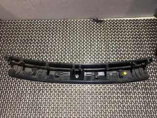 5NN86345982V Накладка замка багажника Volkswagen Tiguan 2 Арт 18300, вид 8
