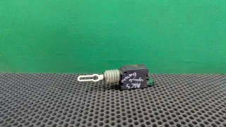 4B9 962 115 Активатор замка багажника Audi A6 C5 (S6,RS6) Арт 92979969