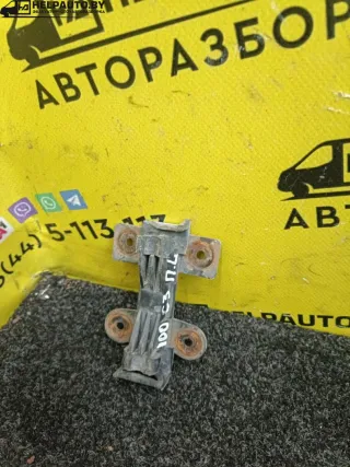 NF Кронштейн крепления бампера Audi 100 C3 Арт 196-3, вид 3