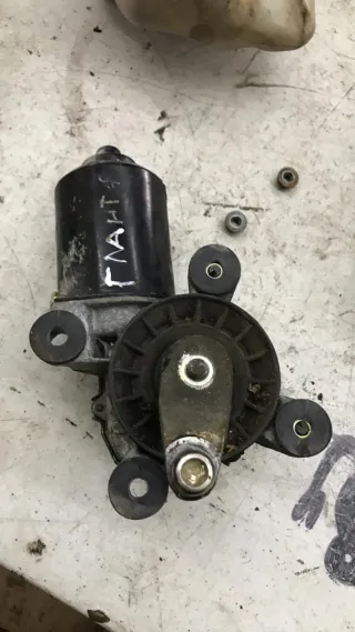  Моторчик передних стеклоочистителей (дворников) Mitsubishi Galant 7 Арт 84086177, вид 9