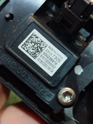 23137305 Кнопка открытия багажника Chevrolet Equinox 3 Арт 93139980, вид 3