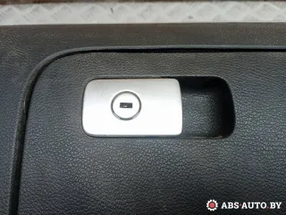 1K1857290,1K1857289A Бардачок Volkswagen Golf 5 Арт A24229, вид 2