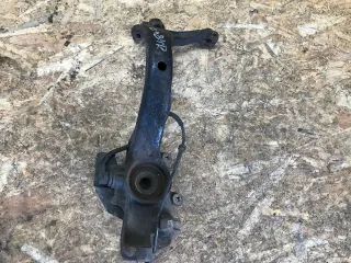  Ступица передняя правая Volkswagen Passat B5 Арт 93330078, вид 1
