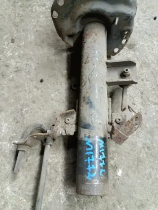 LR063741 Амортизатор задний правый Land Rover Range Rover 4 Арт 209872, вид 2