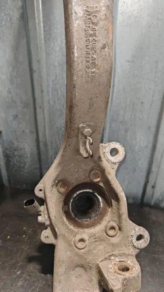  Кулак поворотный передний правый Audi A6 C6 (S6,RS6) Арт 93389208, вид 6