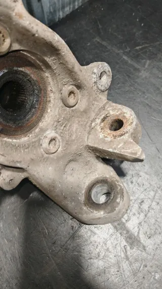  Кулак поворотный передний правый Audi A6 C6 (S6,RS6) Арт 93389208, вид 8