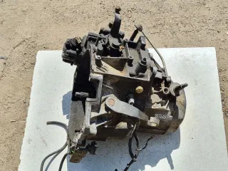 20TE06 КПП механическая (МКПП) 5-ступенчатая Peugeot 406 Арт 93434249
