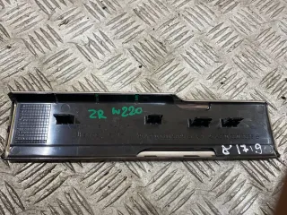A2206805835, A2206808635 Накладка на порог внутренняя задняя правая Mercedes S W220 Арт 93541257, вид 5